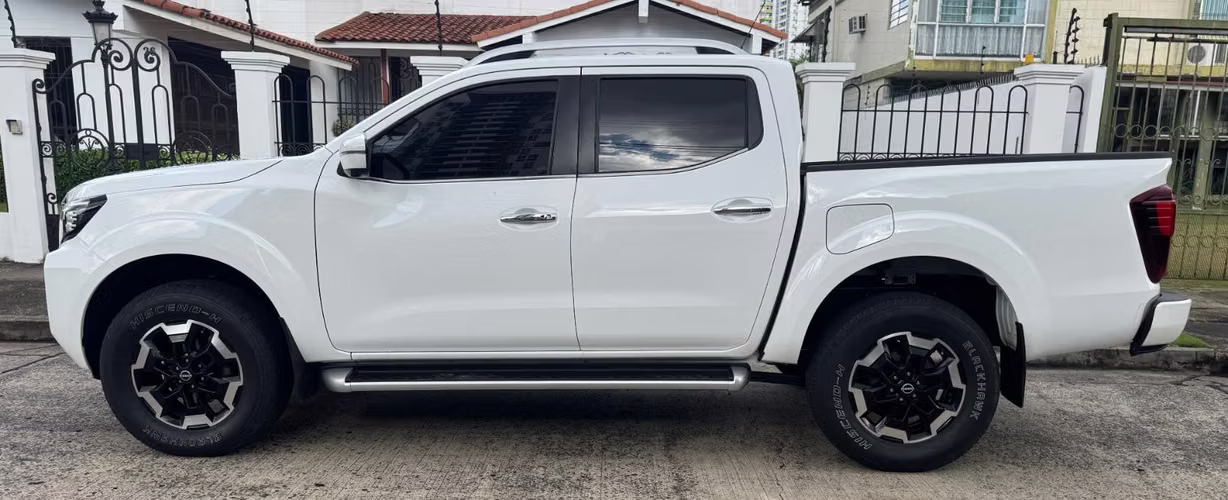 FRONTIER 2024 AUTOMATICA  4X4   EN 34,495 al  crédito o al contado... 