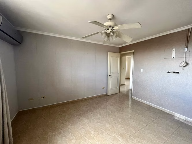 Se Vende Acogedora casa en Res. Corona Gardens - Betania. - Imagen 13