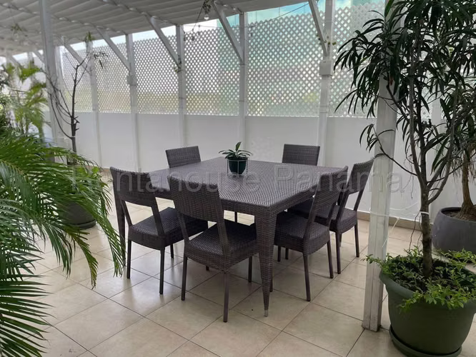 Apartamento remodelado con terraza panorámica en San Francisco MDR 27-1565 - Imagen 13