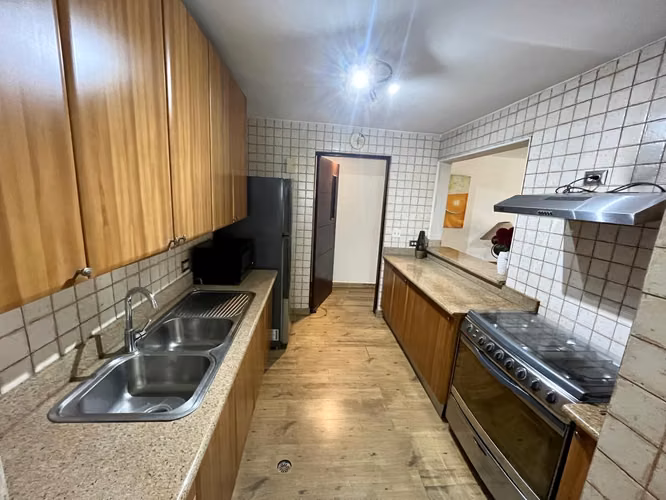 Se Vende Apartamento amoblado en el PH Sunrise Tower - Obarrio. - Imagen 4