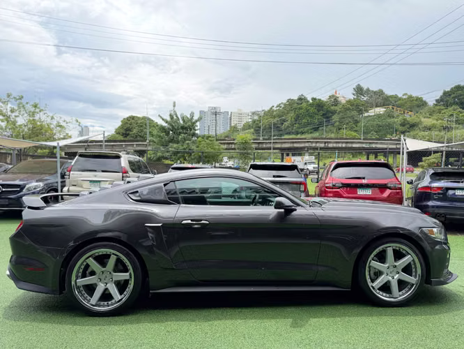 Ford Mustang 2015 - Imagen 6