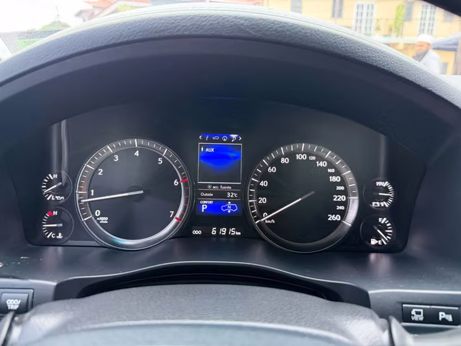 LEXUS LX - Imagen 10