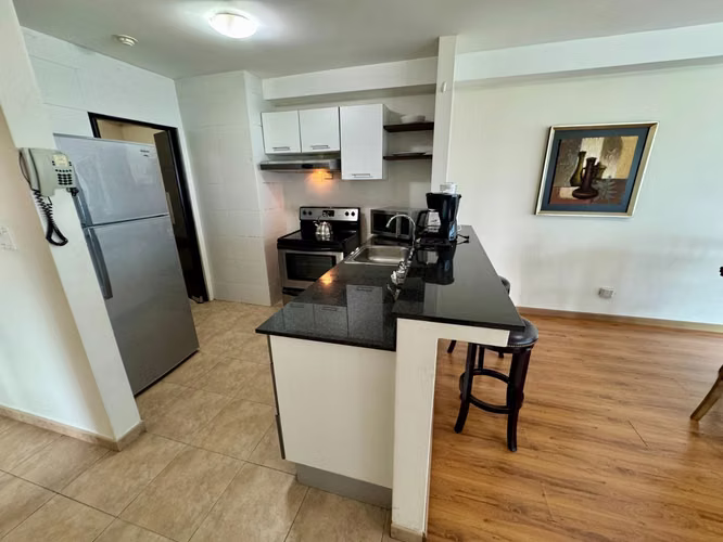 1 HAB · 100 M² · $189,000 · BAYFRONT TOWER · AV. BALBOA - Imagen 11
