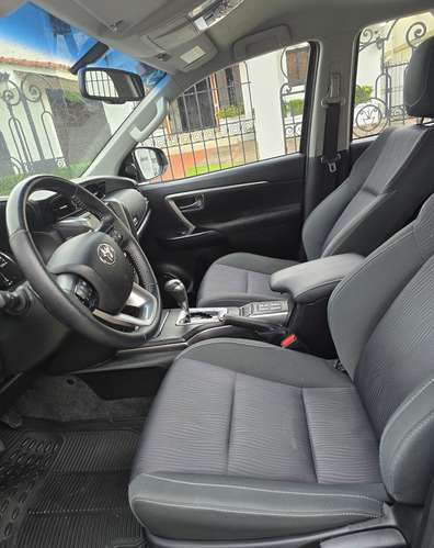  FORTUNER 2023  4X4 AUTOMATICO EN 41,495 al CREDITO o al contado.. - Imagen 7