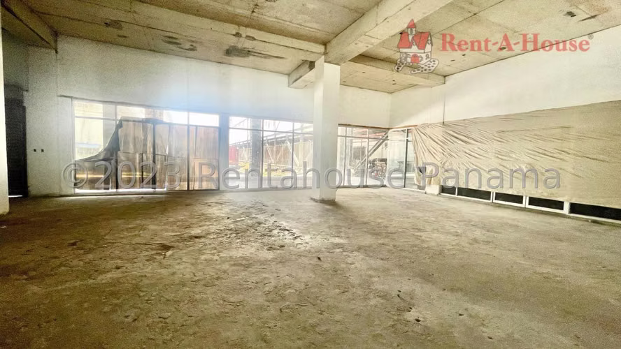 Venta de Galera  de 7 Locales un Edificio Comercial en Colon 27*1760Mfk - Imagen 7