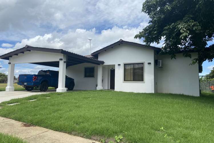 273026. Se vende casa en preventa, 3 recámaras, 2.5 baños, 168.80m construcción y 677m terreno.