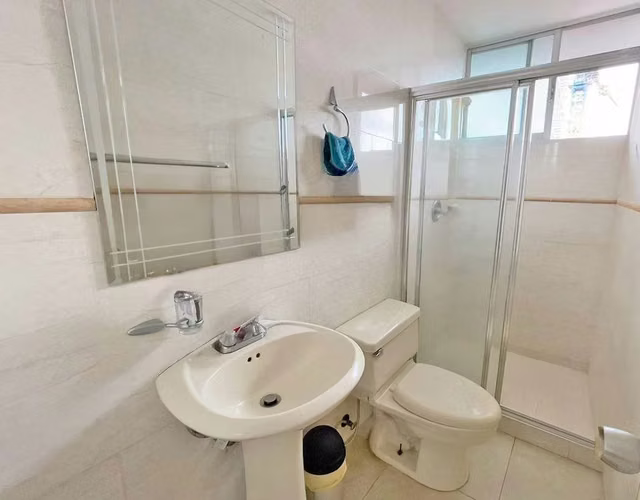 ¡En Alquiler! Práctico Apartamento de 100 m² con vista al mar