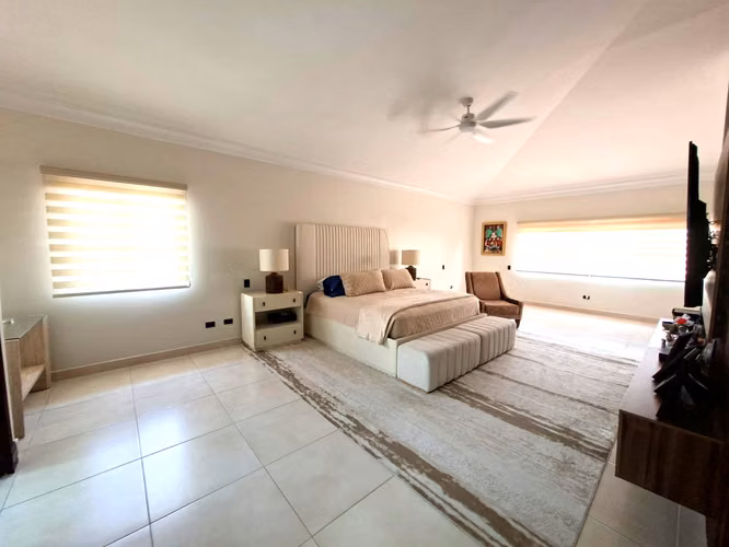 272200. Se alquila increible casa con 6 recámaras, 6.5 baños, piscina. 1.259m de terreno - Imagen 10