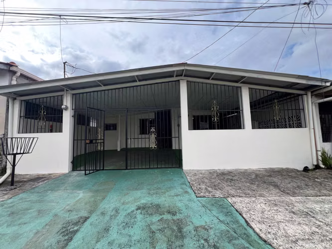 VENTA DE CASA EN VACAMONTE CERCA DEL CENTRO COMERCIAL WESTLAND MALL 