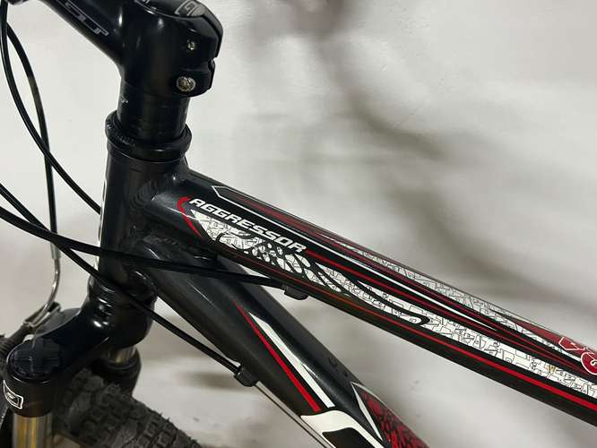 Bicicleta GT Agressor 24" en perfecto estado