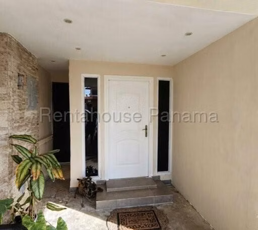 Alquiler de casa en Chorrera Las Arboledas 27-2708CM - Imagen 3