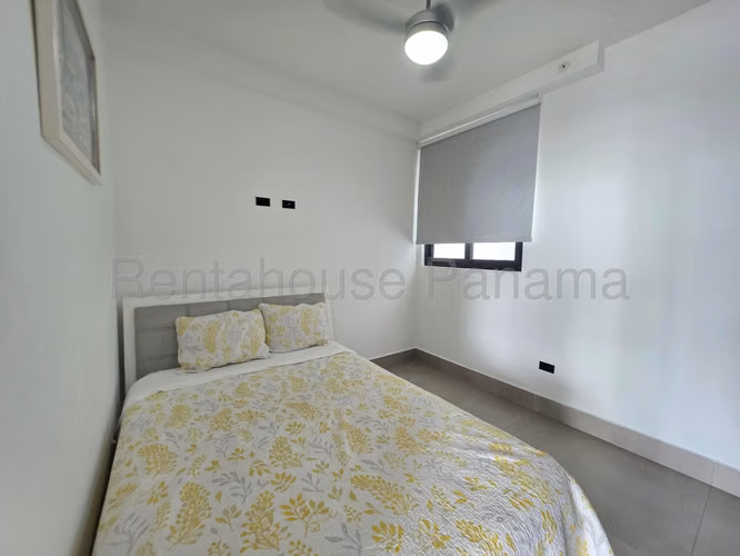 Se Alquila Apartamento en Coco del Mar LA27-2685