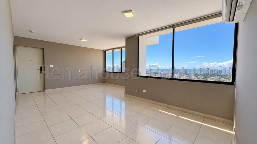 Alquiler de Apartamento con Vista al Mar en PH Torres del Sol III | VIK-27-2538