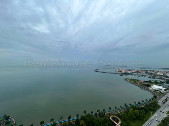 Alquiler de Apartamento Amoblado en Avenida Balboa, PH Rivage 27LGG2636