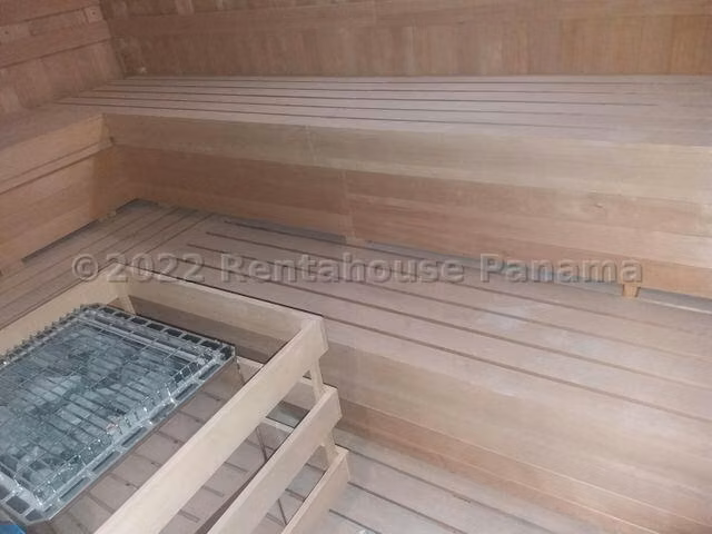  Lower Pent House de Lujo en Venta en Deluxe Residences – 282 m² | GC