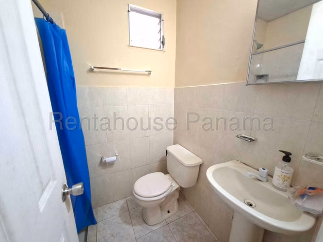 Se Alquila Casa en Tocumen DPA27-1429