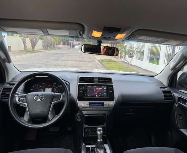 PRADO 2023 AUTOMATICO EN 48,495  al Crédito o al  Contado.... - Imagen 12