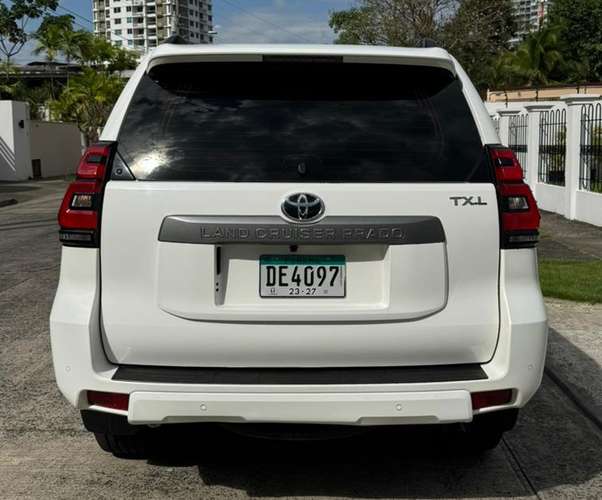 PRADO 2023 AUTOMATICO EN 48,495  al Crédito o al  Contado.... - Imagen 8