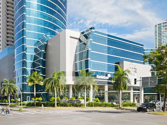 Se Alquila Oficina de 234m2 en Financial Park