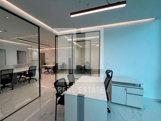 Se Alquila Oficina de 122m2 en Financial Park - Imagen 9