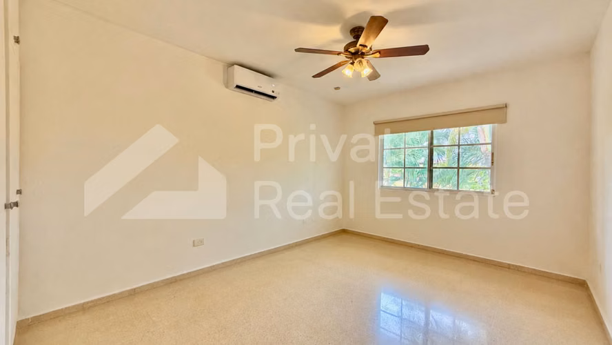 Se Vende o Se Alquila casa en Costa Serena Costa del este