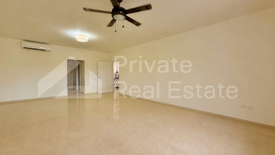 Se Vende o Se Alquila casa en Costa Serena Costa del este