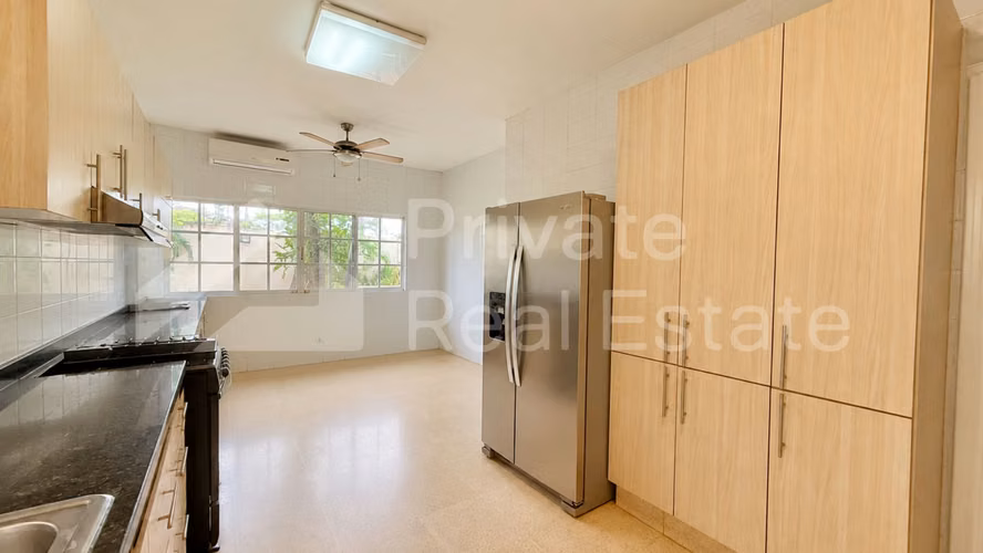 Se Vende o Se Alquila casa en Costa Serena Costa del este