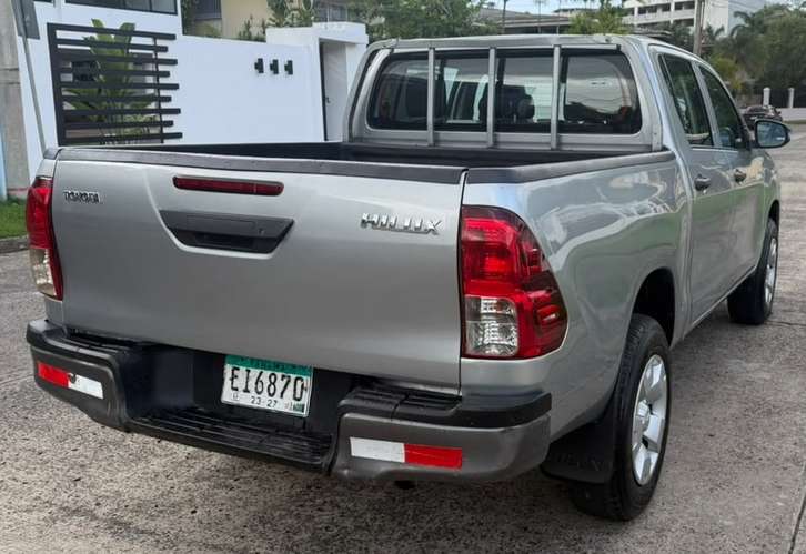 HILUX 2024 4X4   EN 24,495 al CRÉDITO o al contado. - Imagen 7