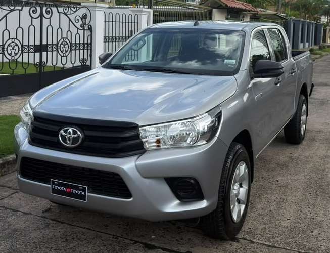 HILUX 2024 4X4   EN 24,495 al CRÉDITO o al contado.