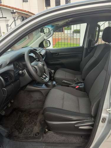 HILUX 2024 4X4   EN 24,495 al CRÉDITO o al contado. - Imagen 9