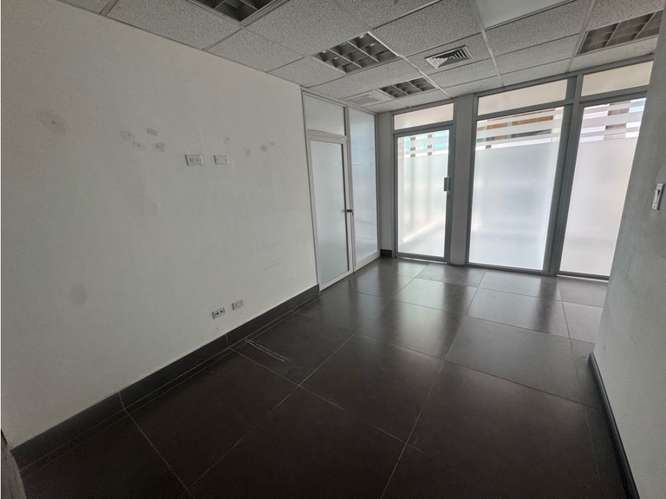 Oficina amplia para alquiler | Twist Tower, Obarrio. - Imagen 15