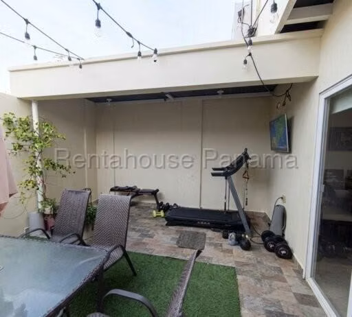 Venta de Casa en Chorrera Los Olivos KF