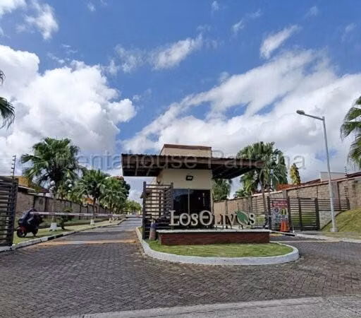 Venta de Casa en Chorrera Los Olivos KF