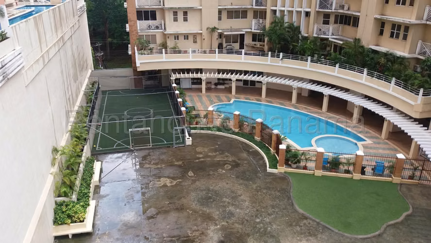Venta de Apartamento en El Cangrejo Ph Terranova CCO