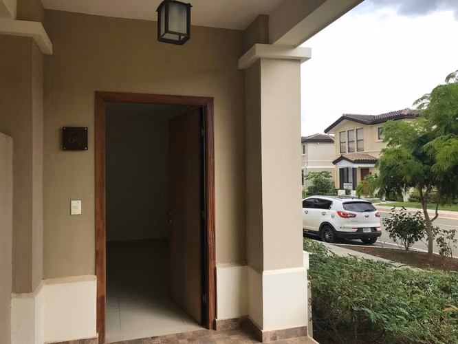 Venta de Casa con Línea blanca en Panama Pacifico River Valley EC - Imagen 6