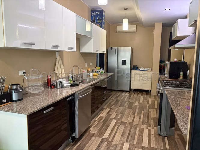 Alquiler de Apartamento en Punta Pacifica Ph Q Tower Solo Cliente Directo MC