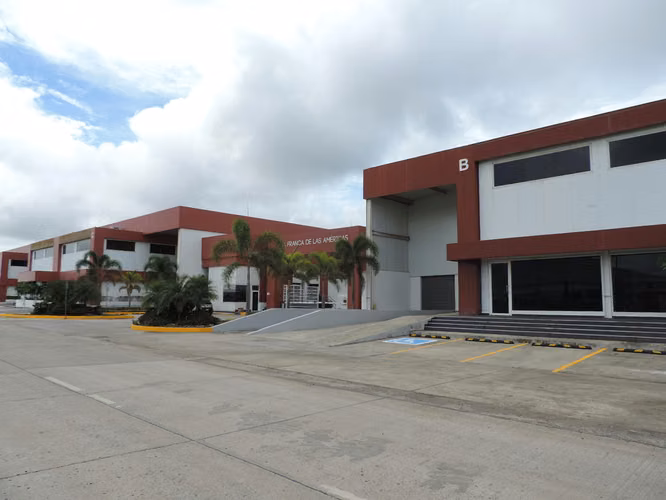 Vendo Galera de 1000m2 en Pacora Parque Las Americas SRZ - Imagen 8