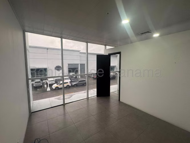 Vendo Local Comercial de 443m2 en Parque Lefevre Panama V Business 26-3250SRZ - Imagen 3
