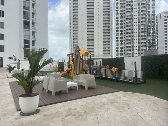 Apartamento Amoblado en PH Bahía del Golf Coco del Mar - Imagen 11