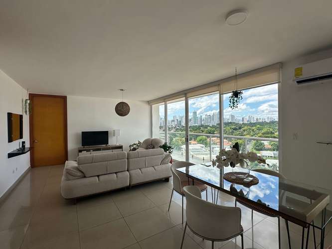 Apartamento Amoblado en PH Bahía del Golf Coco del Mar