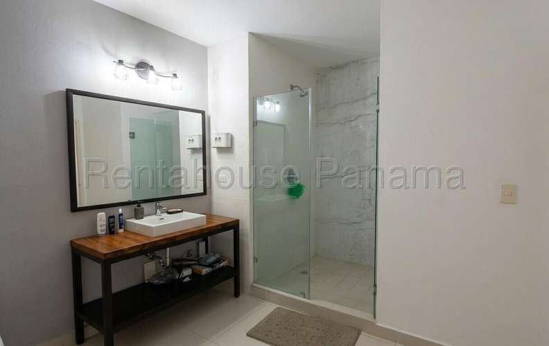 Alquiler de Apartamento en San Carlos 27MGO2432