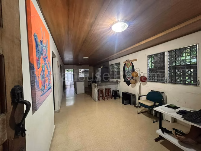Alquiler de Casa en San Miguelito 27MGO2657