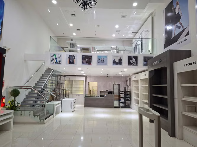 Alquiler de local comercial en Santiago Mall, Veraguas. MB