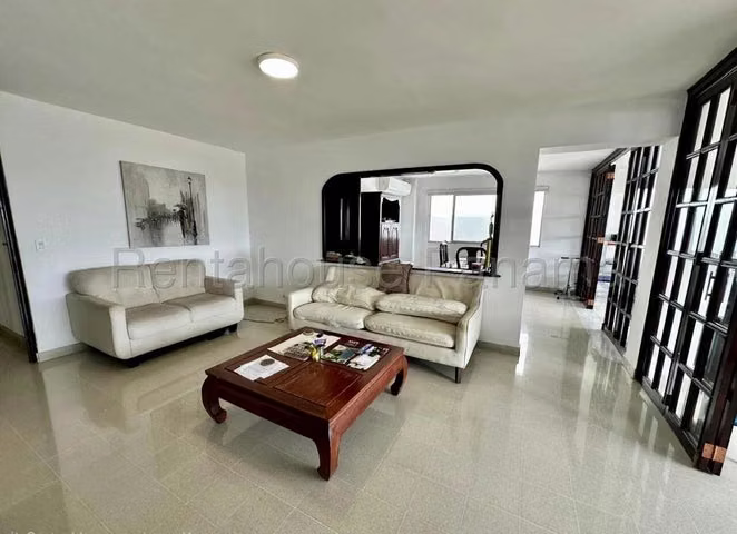 Apartment for sale in Altos de Golf, PH Villa Gabriela 27LGG2145