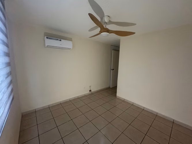 Alquilo Apartamento 2 Recámaras, Línea Blanca, A/C – PH Plaza Valencia, Vía España - Imagen 8
