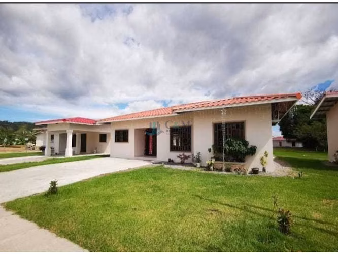 ALQUILER DE CASA EN DAVID AMOBLADA DISPONIBLE 1 DE NOVIEMBRE