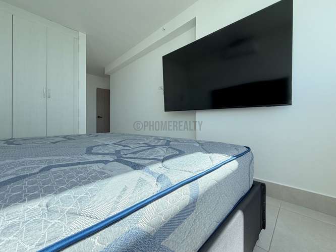 Apartamento Amoblado de 2 Recámaras en Alquiler en Transístmica con Vista a la Ciudad