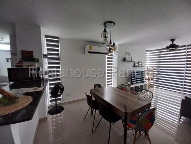 J2716GRR Venta de Apartamento en Carrasquilla 