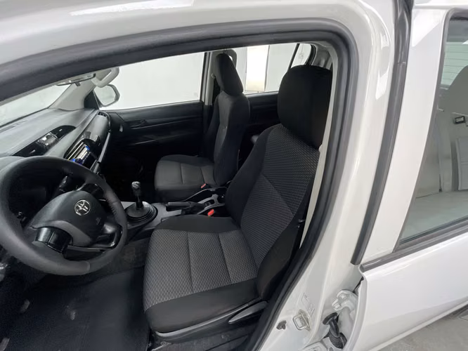 TOYOTA HILUX - 2024 - PPHX - Automarket - Imagen 5