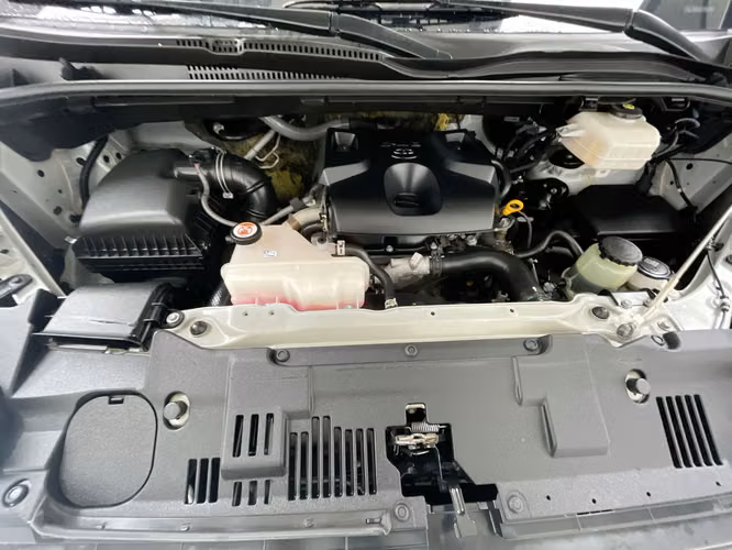 TOYOTA HIACE - 2025 - HH - Automarket - Imagen 3